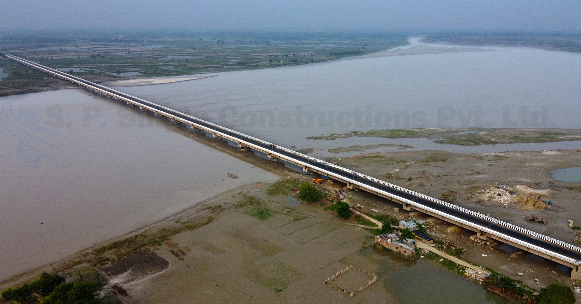 1.56 Km Long RCC Bridge across river  Gandak at Bangraghat, Muzaffarpur
