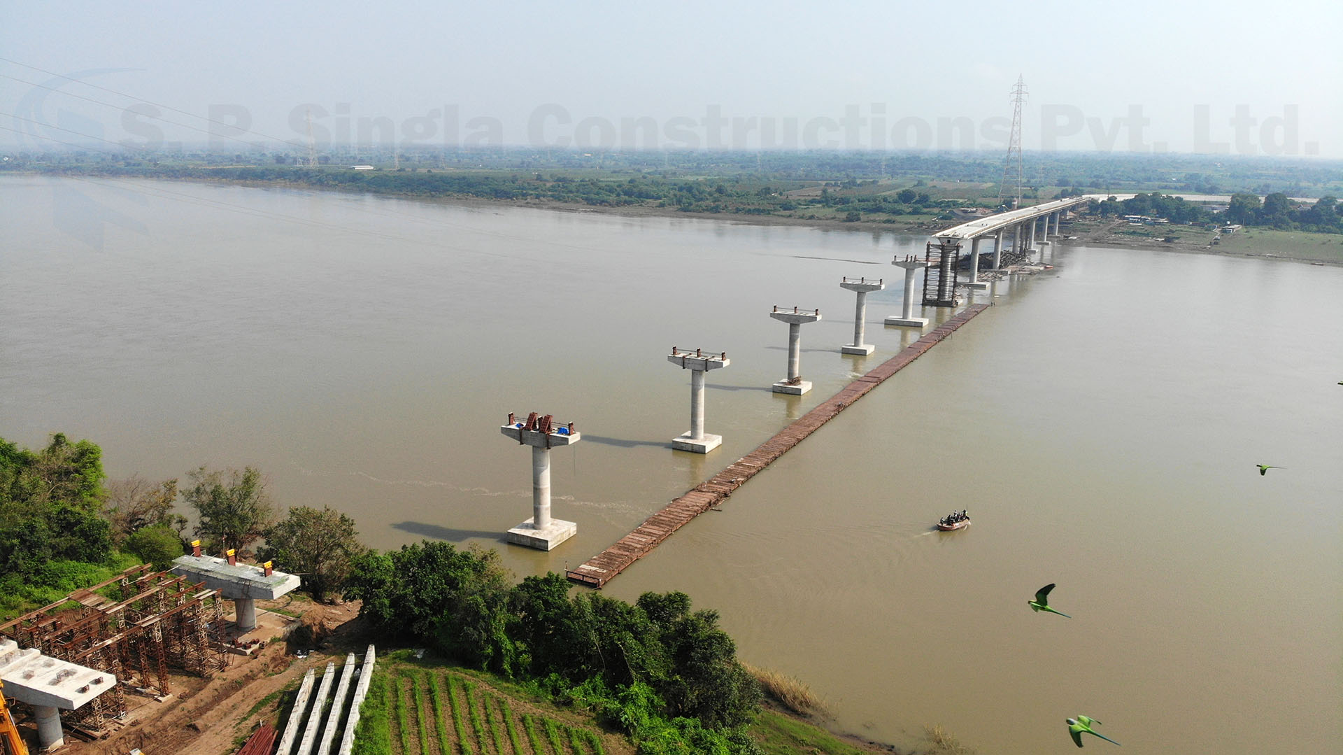Bridge across river Narmada on Dabhoi-Sinor-Malsar-Asa Road, Varodara in the state of Gujarat